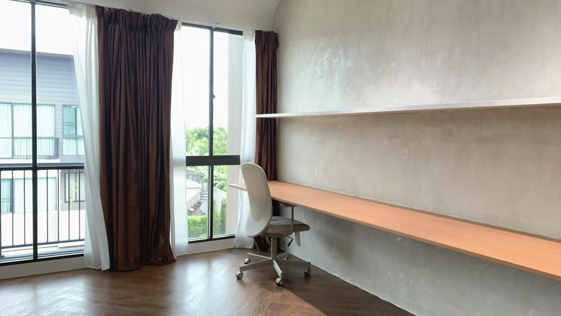 ให้เช่า โฮมออฟฟิศ 3 ชั้น บ้านกลางเมือง เสรีไทย-ลาดพร้าว เย็นสบาย บ้านเลขที่รวมได้เลข9 11