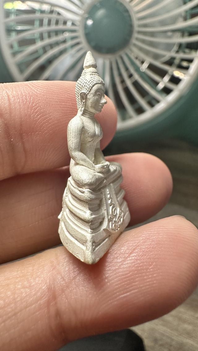 รูปหล่อหลวงพ่อโสธร เนื้อขาวพ่นทราย รูปที่ 5