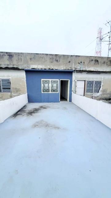 ตลาดบ้านฟ้า เลอมาร์เช่ 3กม. ถ.นิมิตรใหม่ ให้เช่าอาคารพาณิชย์ 3.5 ชั้น มีพื้นที่ด้านหลังบ้าน กว้างใหญ่ 28 ตร.วา. 350 ตร.ม 8