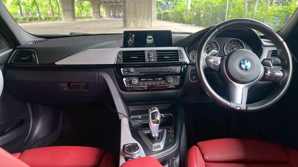 BMW 330e Limousine RHD F30 AT ปี 2017 รถสวยมือเดียว 10