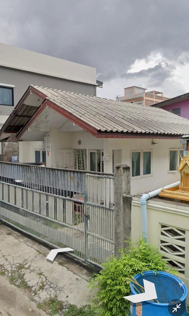ที่ดินพร้อมสิ่งปลูกสร้างบ้านลาดพร้าวโชคชัยสี่ 1