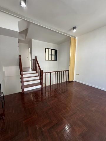 MTR39 จอดรถได้สูงสุด 5 คัน! ให้เช่าบ้านกลางเมือง เหม่งจ๋าย-ลาดพร้าว บ้านเล่นระดับ 3 นอน 3 น้ำ แอร์ครบ พร้อมครัวโปร่งน่าใช้งาน 5