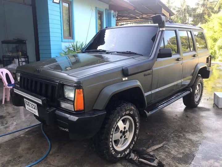 Jeep Cherokee ปล่อยขายด่วน