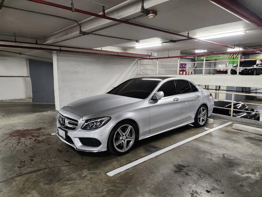 Mercedes-Benz C300 AMG topสุดในซีรีย์ พร้อมใช้ · Sedan · ขับไปแล้ว 140,000 กิโลเมตร รูปที่ 3