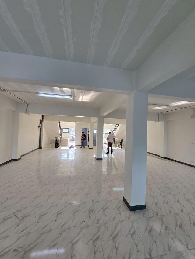 ให้เช่า อาคารพาณิชย์ ทำเลทอง ใกล้ MRT Interchange เตาปูน 70 เมตร ติดถนนใหญ่,ป้ายรถเมล์ 7