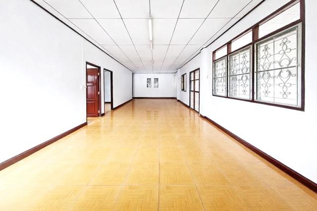 BTSเสนานิคม 1.02กม. BTS ม.เกษตร 1.22กม. ให้เช่าบ้านชั้นเดียว รัชดา พหลโยธิน34 5นอน 2 แอร์ 7