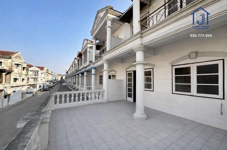 ขายและให้เช่าทาวน์โฮม 3 ชั้น หมู่บ้านกรุงทอง 5 ซอยนวมินทร์ 111 แยก 1 หลังมุม ใกล้ทางด่วนรามอินทรา 12