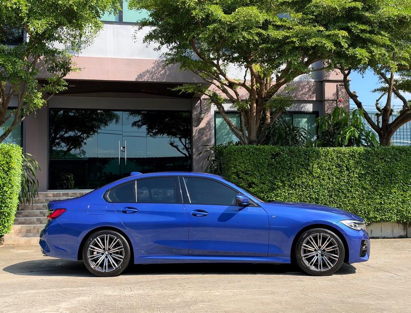 2021 BMW 320D MSPORT รถออกศูนย์ BMW THAILAND รถวิ่งน้อยเพียง 90,000 กม รถเข้าศูนย์ทุกระยะ รถไม่เคยมีอุบัติเหตุครับ รูปย่อยที่ 2