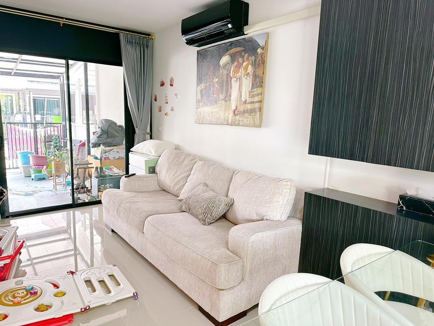 ปล่อยเช่า ทาวน์โฮมพร้อมอยู่ เฟอร์ครบลาดกระบังซอย3 1