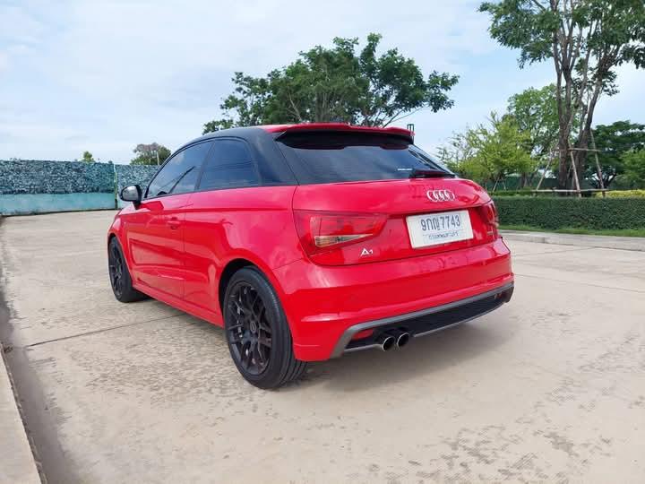 Audi A1 สีแดง 3