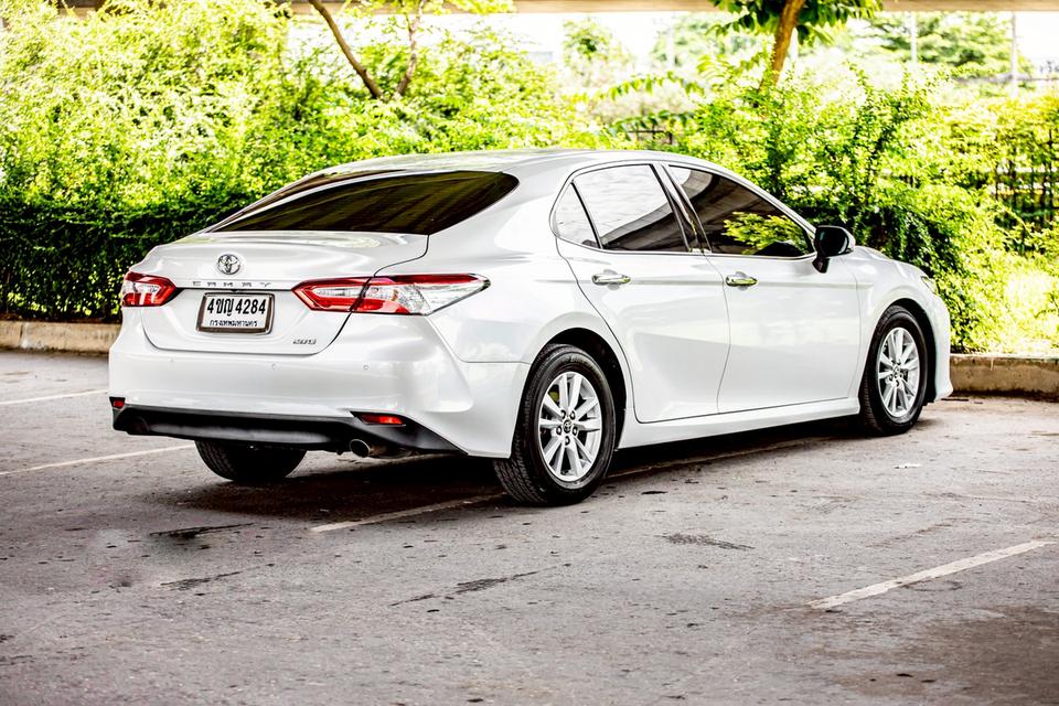ขาย Toyota Camry 2.0G ปี19 7
