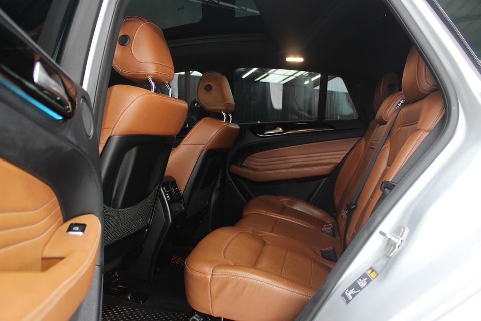 รหัสรถ JRS4953 Mercedes-Benz GLE 350d 2017 12