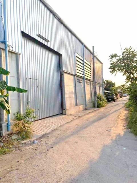 เซ็นทรัล พระราม 2 5 กม. บางกระดี่ 4-10 รพ.พระราม 2 2.8กม. โกดังให้เช่าใหญ่ ออฟฟิศติดแอร์ 104 ตร.วา. 416 ตร.ม.1นอน 8