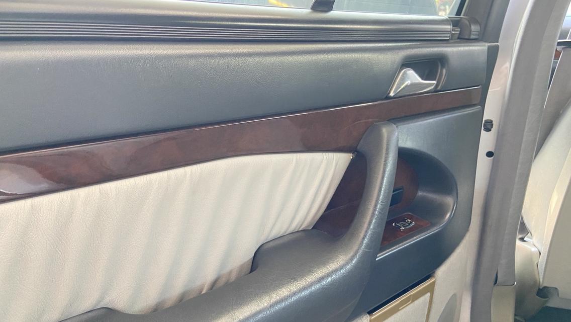 Mercedes-Benz S320LW140 6