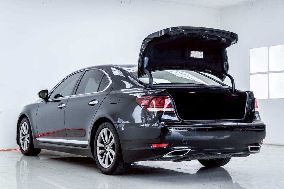 LEXUS LS 460 4.6 2016