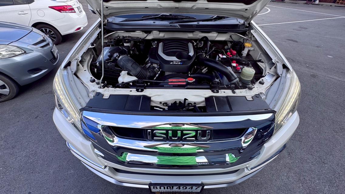 รหัสรถ TPV4947 :MUX The Iconic Pearl White (เจ้าของมือเดียว)ปี : 2018 17