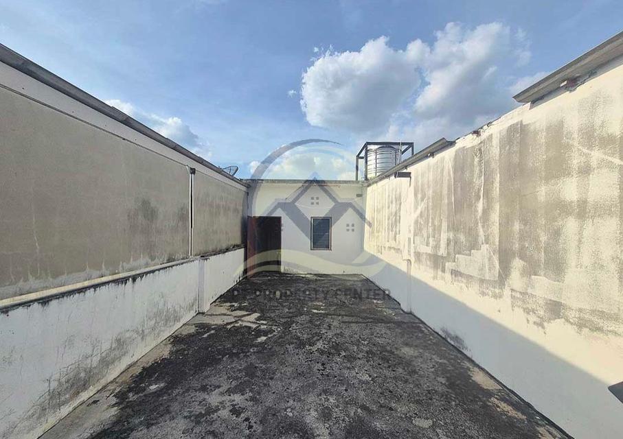 ตึก 4 ชั้น 1 คูหา ซอยวัดพระเงิน ถนนกาญจนาภิเษก บางใหญ่ ติดถนนเหมาะธุรกิจ ขายตามสภาพ ต่อรองได้ 19