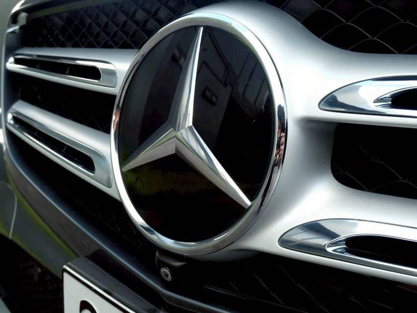 2018 Benz GLC 250d AMG เทา 18