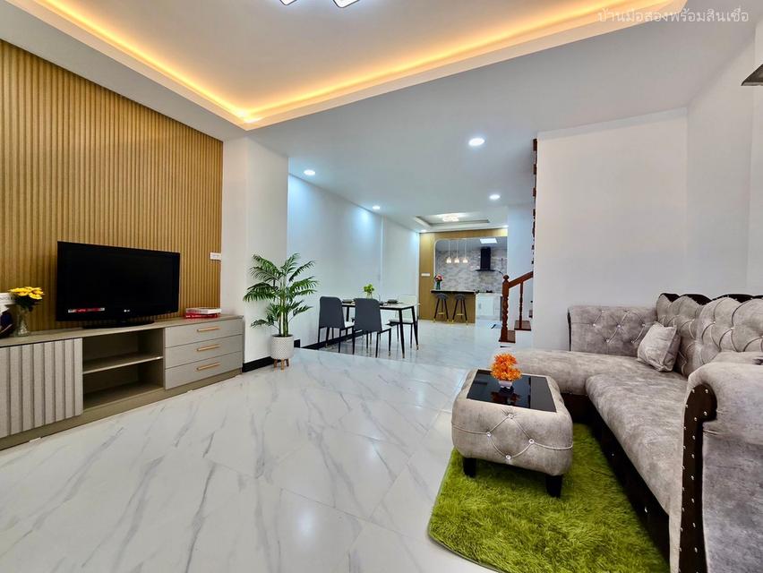 ธนะสิน 9 นวมินทร์ 86 4