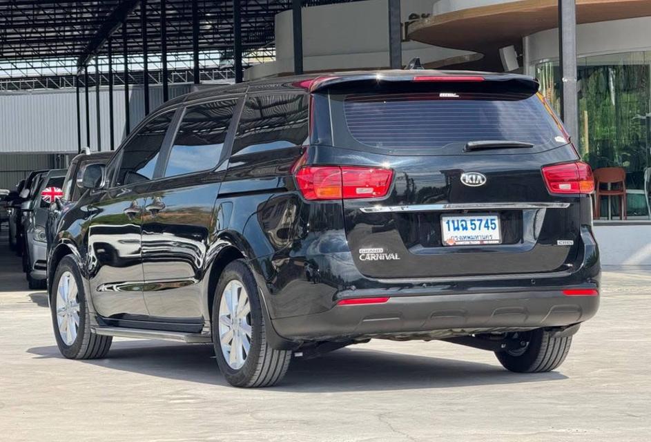 KIA GRAND CARNIVAL 2.2 EX ปี 2020 สวยมาก 4