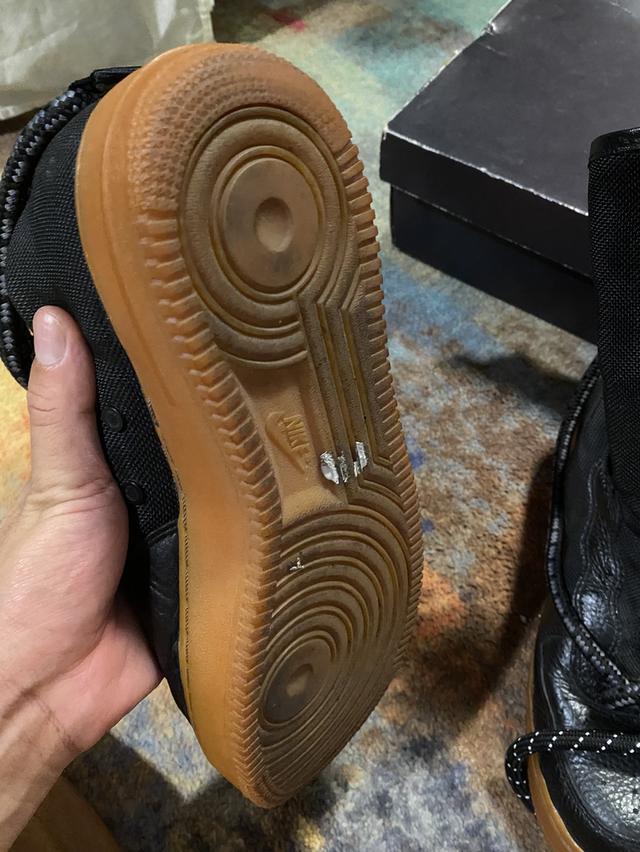 NIKE AIR  LTD  4
