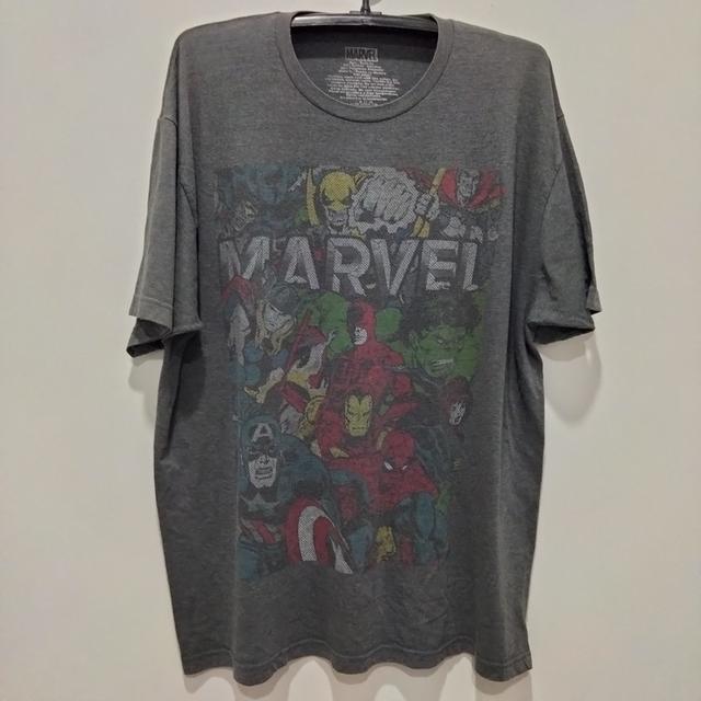 เสื้อยืดมือสอง