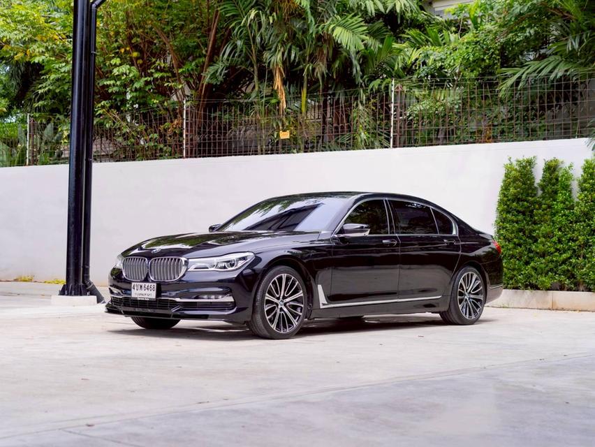 BMW 740LE xDrive Pure Excellence ปี จด 2018