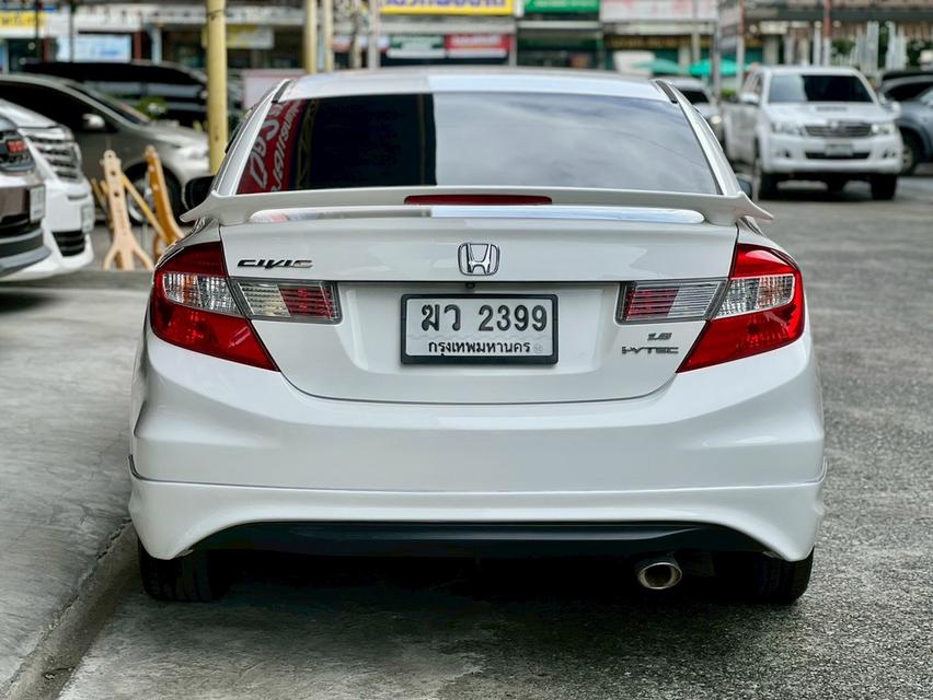 HONDA CIVIC FB ปี 2012 รุ่น 1.8E navi ออโต้ สีขาว รถมือเดียว เลขไมล์น้อย 120,000 km รูปย่อยที่ 4