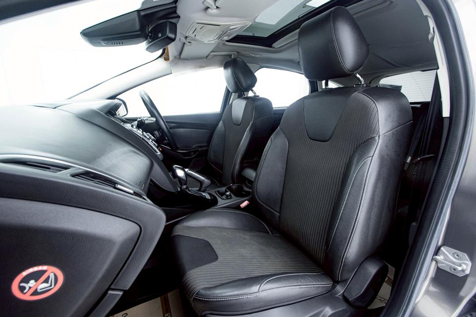 FORD FOCUS 2.0 S 5DR 2013 12