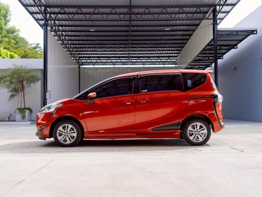 TOYOTA SIENTA 1.5G ปี 2018 รถสวย 6