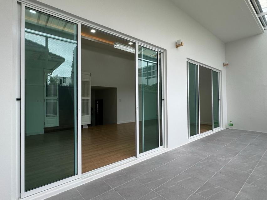 ขายด่วนทาวน์เฮาส์ 3 ชั้น - สุขุมวิท 31 4