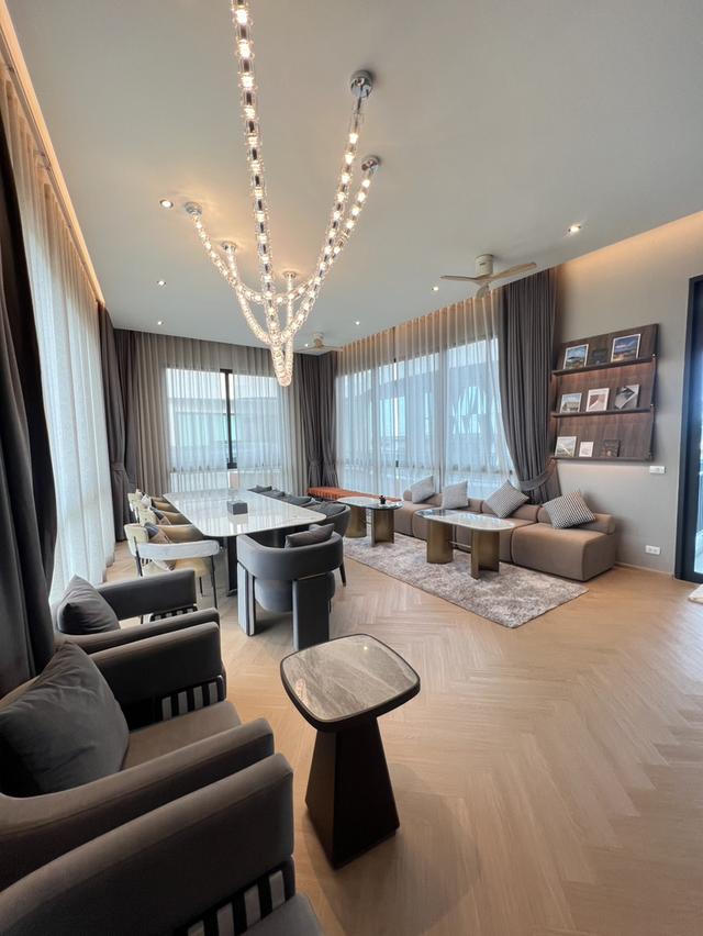 บ้านเดี่ยว ติดถนน ใกล้ทางด่วนเพียง 400 เมตร 4 ห้องนอน 4 ห้องน้ำ 3 ที่จอดรถ ราคราเริ่มต้น 8.99 ล้านบาท 11