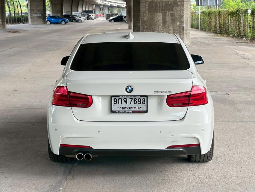 BMW 330e M Sport 2