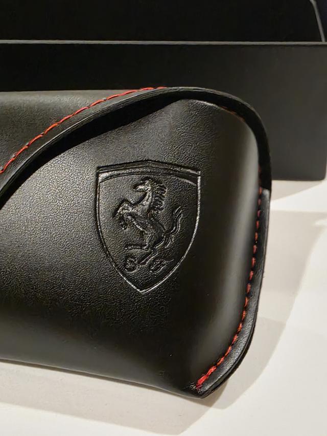 แว่นตา Rayban x Ferrari เลแบน เฟอร์รารี่ สวยเดิมๆสภาพใหม่ๆ อย่างดีพร้อมกล่องขาย ตามสภาพ ครับ รูปที่ 4