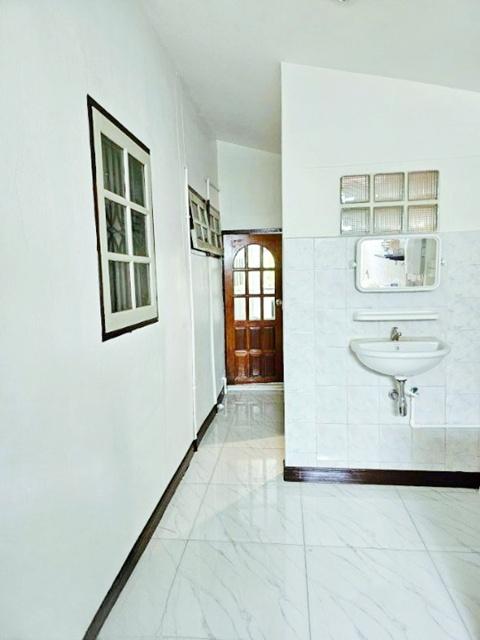 บ้านเดี่ยวให้เช่า เสนา 3 นอน ม.เกษตรศาสตร์ บางเขน 2 กม. เซ็นทรัลอีสต์วิลล์ 2 กม. โชคชัย4 สตรีวิทยา2 MRT ลาดพร้าว 3 กม. 6