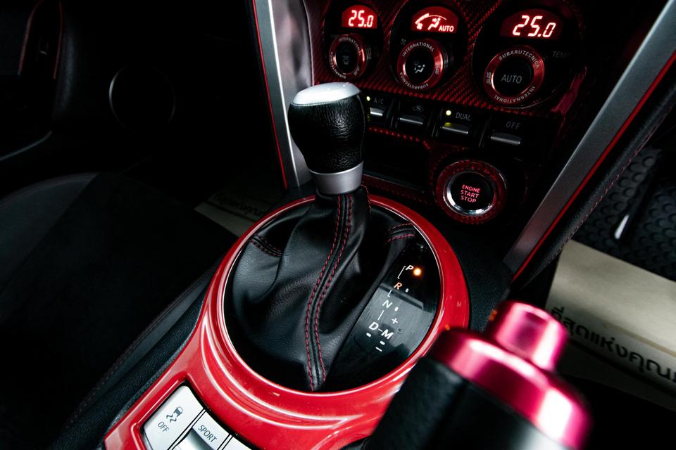 SUBARU BR-Z 2.0 2015  6