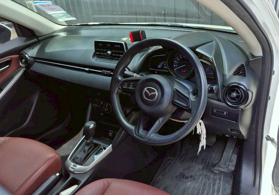 Mazda 2 1.3 STANDARD ปีจดทะเบียน 2019 4