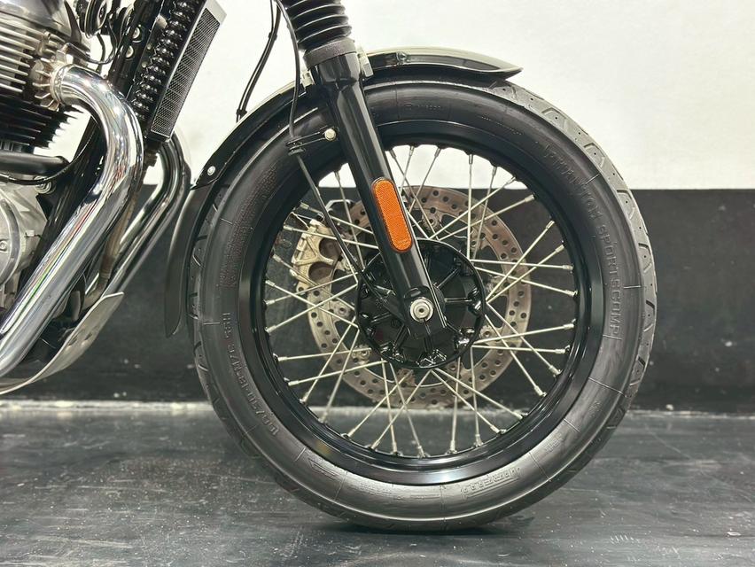 Royal Enfield INTERCEPTOR 650 BLACK 14