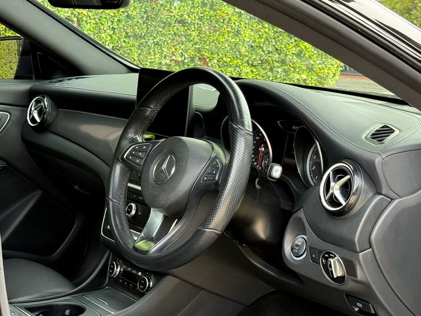 2019 BENZ CLA 250 AMG NIGHT EDITION รถมือเดียวออกป้ายแดง รถวิ่งน้อยเพียง 69,000 กม รถไม่เคยมีอุบัติเหตุครับ 10