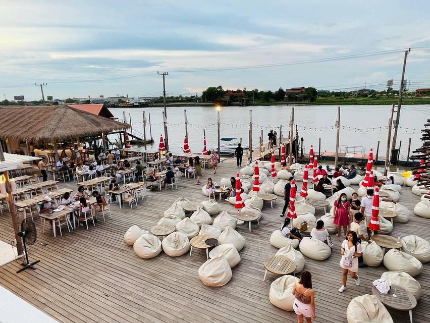 ให้เช่า /เซ้งกิจการ Rangnok Café&Bar คาเฟ่สไตล์บาหลีที่เกาะเกร็ด วิวหลักล้าน อาหารอร่อย ตั้งอยู่บนเกาะเกร็ด ริมแม่น้ำเจ้าพระยา พื้นที่ประมาณ 4 ไร่ 2