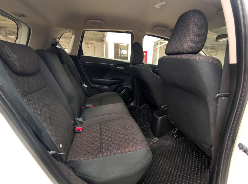 รหัสรถ CAT9304 2015 HONDA JAZZ 1.5V ออโต้ 16
