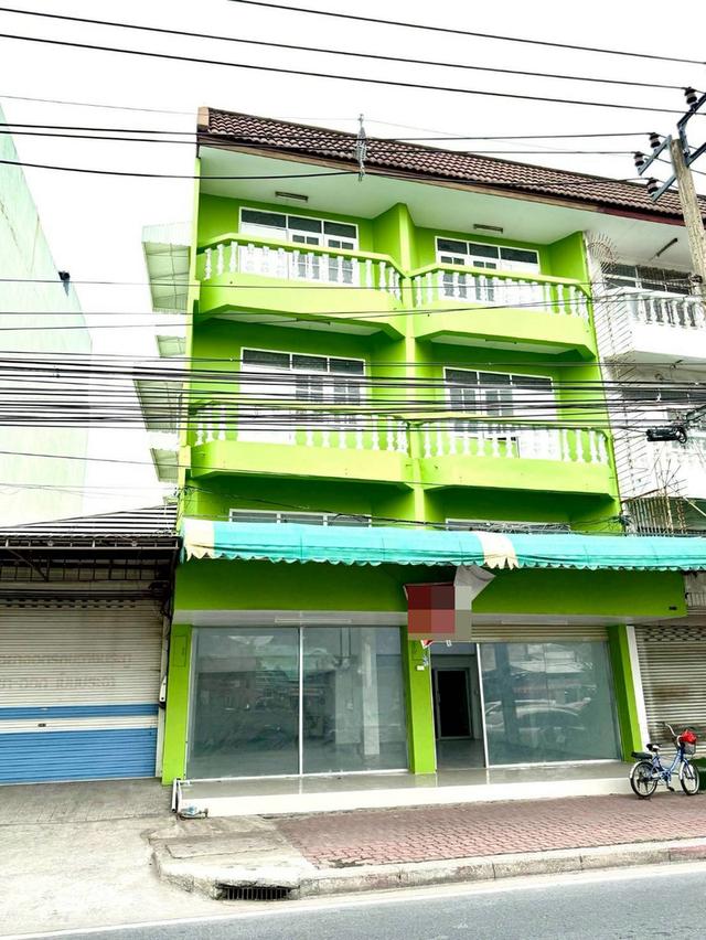 ให้เช่าอาคาร 2 ห้อง 3 ชั้นครึ่ง + ดาดฟ้า ทำเลทอง ลาดพร้าว 71 (ตรงข้ามตลาดนัด ใกล้ป้ายรถเมล์) (N.1723) 1