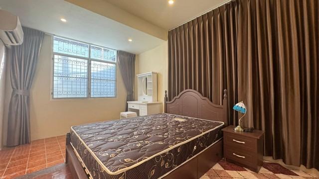 ขายบ้านพัทยาใต้ฝั่งทะเล หมู่บ้าน แสงชัยวิลล่า หมู่บ้านติดกับถนนนพัทยาใต้ 5