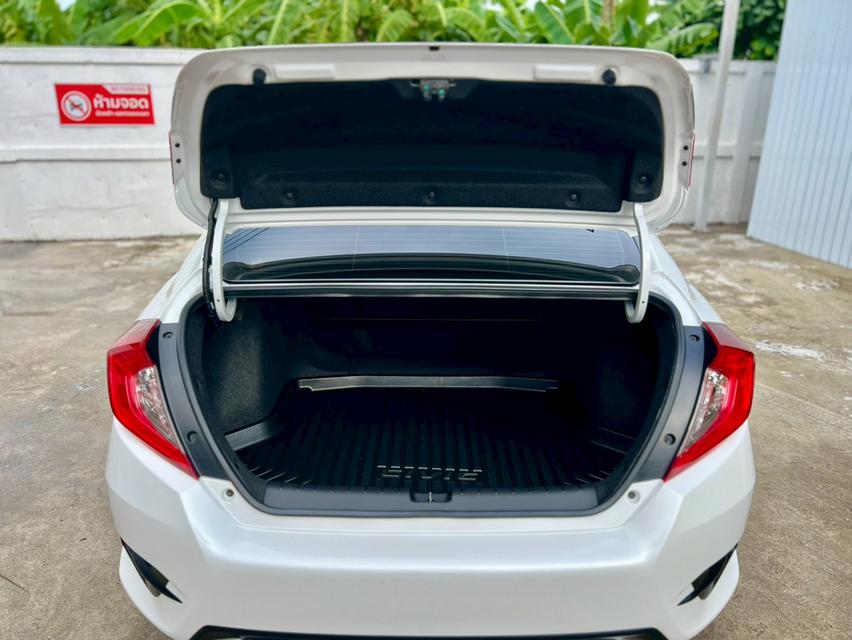 ปี 2021 HONDA CIVIC รถสวย มือเดียว เข้าศูนย์ทุกระยะ 8