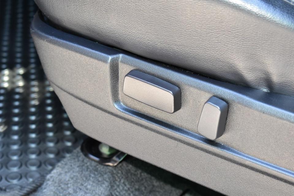 รหัส PB7419 MITSUBISHI PAJERO 3.0V6+LPG 2012 รูปที่ 12