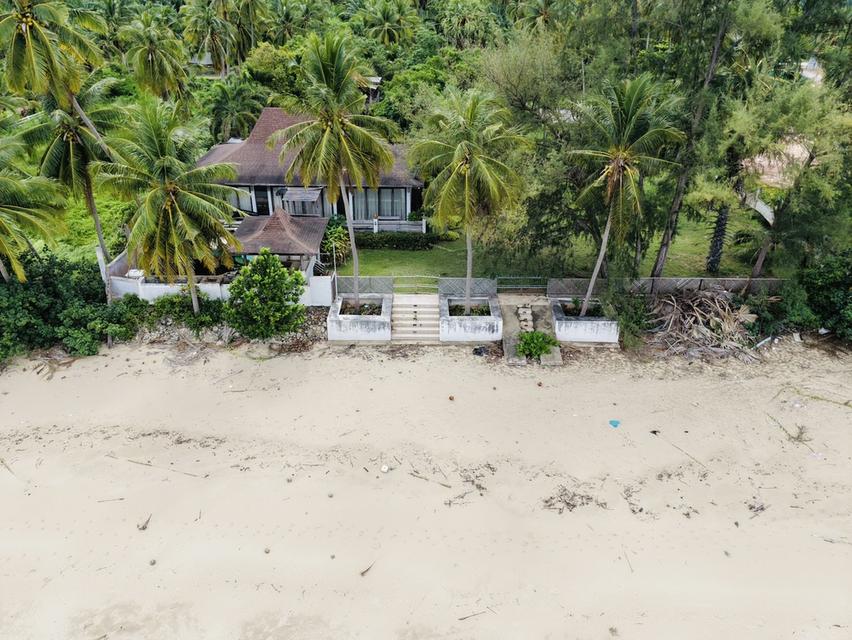 🌊 🌅ที่ดินติดทะเล…ที่คุณเดินลงหาดได้จากหน้าบ้าน หน้ากว้างติดทะเล 53 เมตร 🏖️ 1