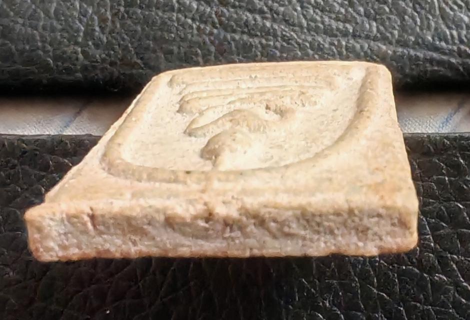 พระ​สมเด็จ​วัด​ระฆัง​พิมพ์​ใหญ่​เกศ​ทะลุ​ซุัม 6