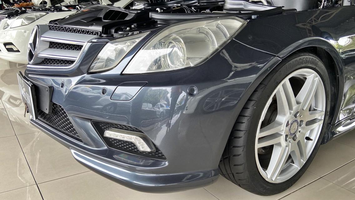 Mercedes-Benz E250CGI Coupe
