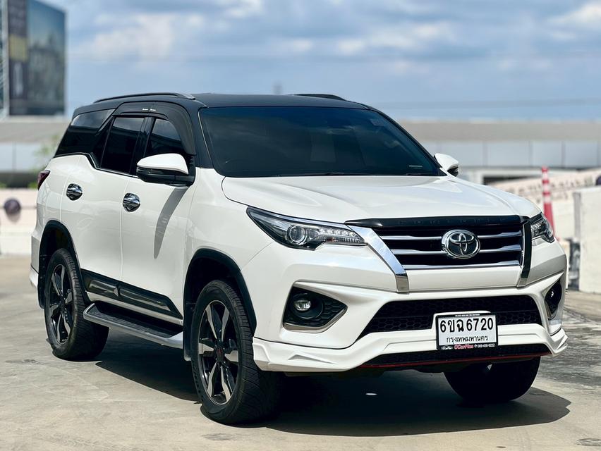 toyota fortuner 2.8 trd ปี 2018 รถบ้าน สวยจัดๆ ไมล์ 6หมื่น โลแท้ๆ  8