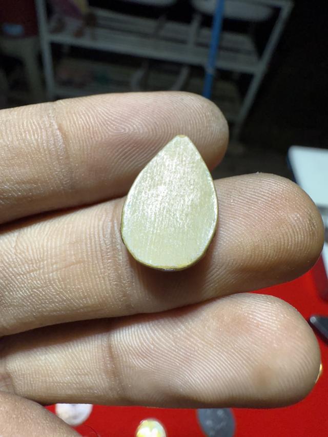 นางกวักงาแกะ หลวงพ่อกวย  2